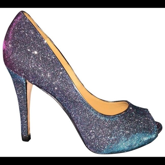 BADGLEY MISCHKA Iridescent Peacock Pumps - Picture 2 of 3